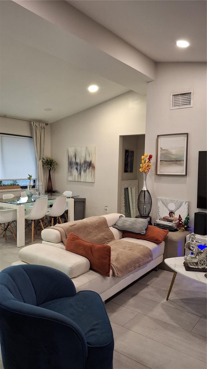 MELROSE HEIGHTS 4TH SEC - Residential