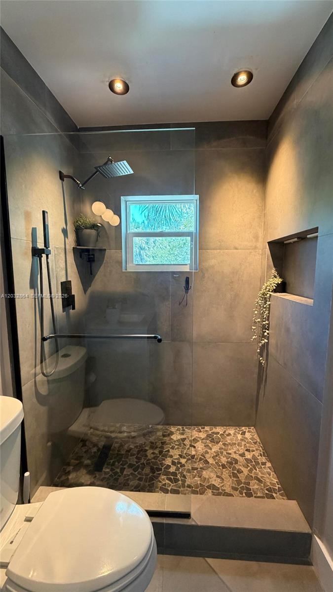 SEMINOLE FOREST - Residential Lease