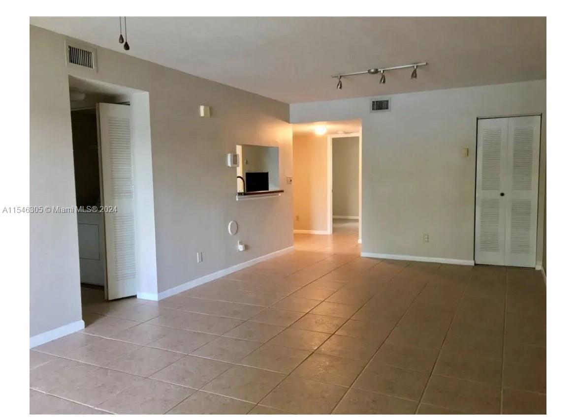 COLONNADES CONDO - Residential Lease
