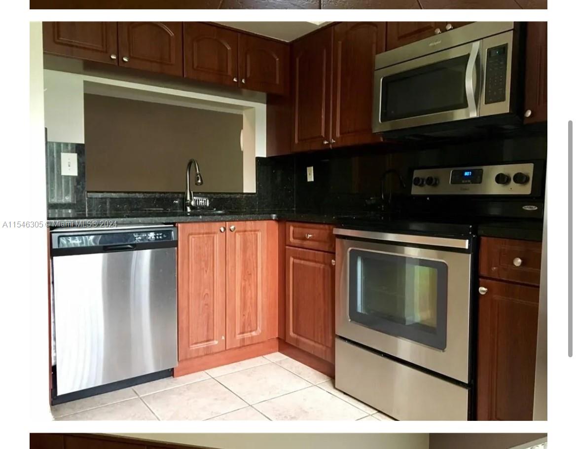 COLONNADES CONDO - Residential Lease