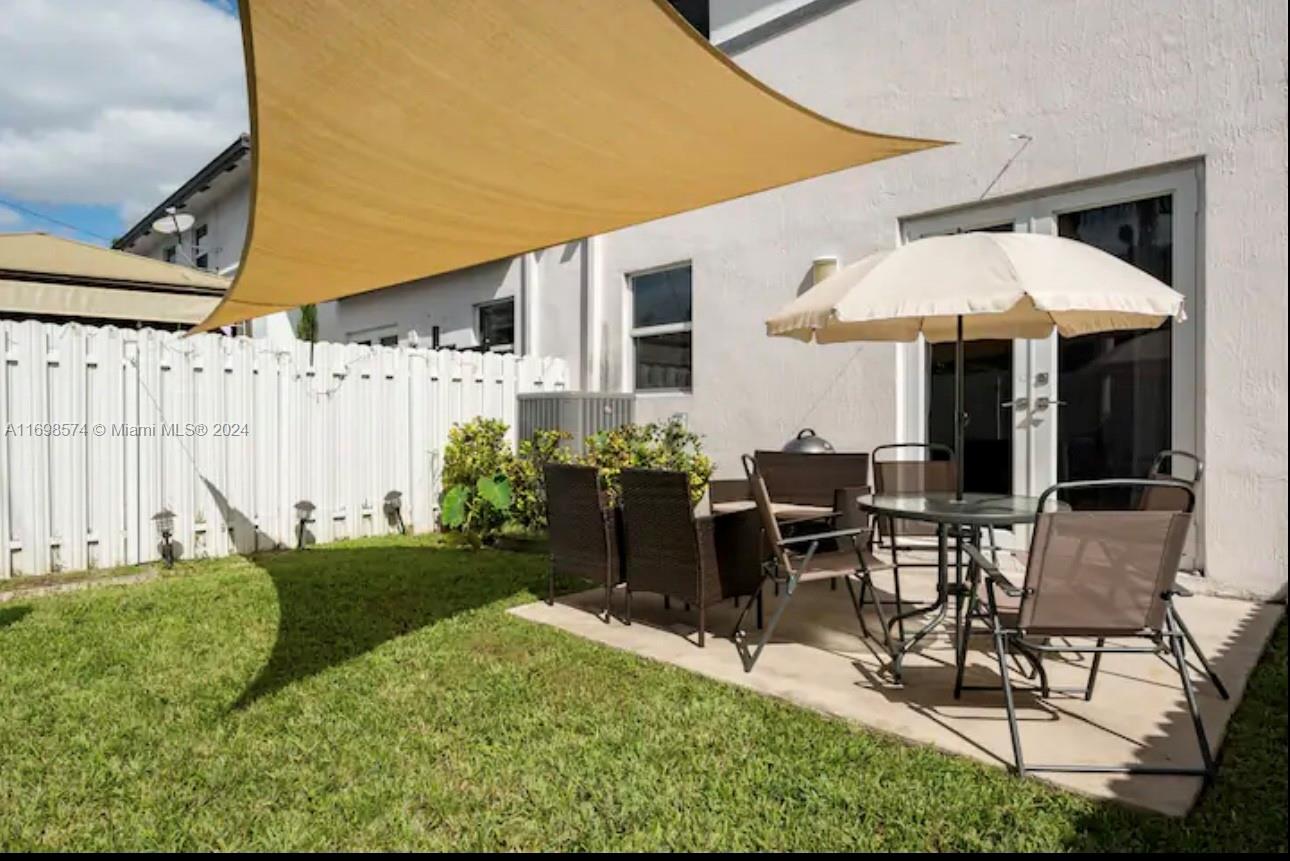 TAMIAMI LAWNS REV - Residential Lease