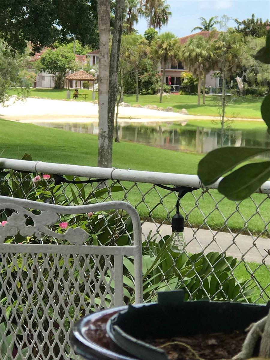 LAKESIDE AT THE HAMMOCKS - Residential