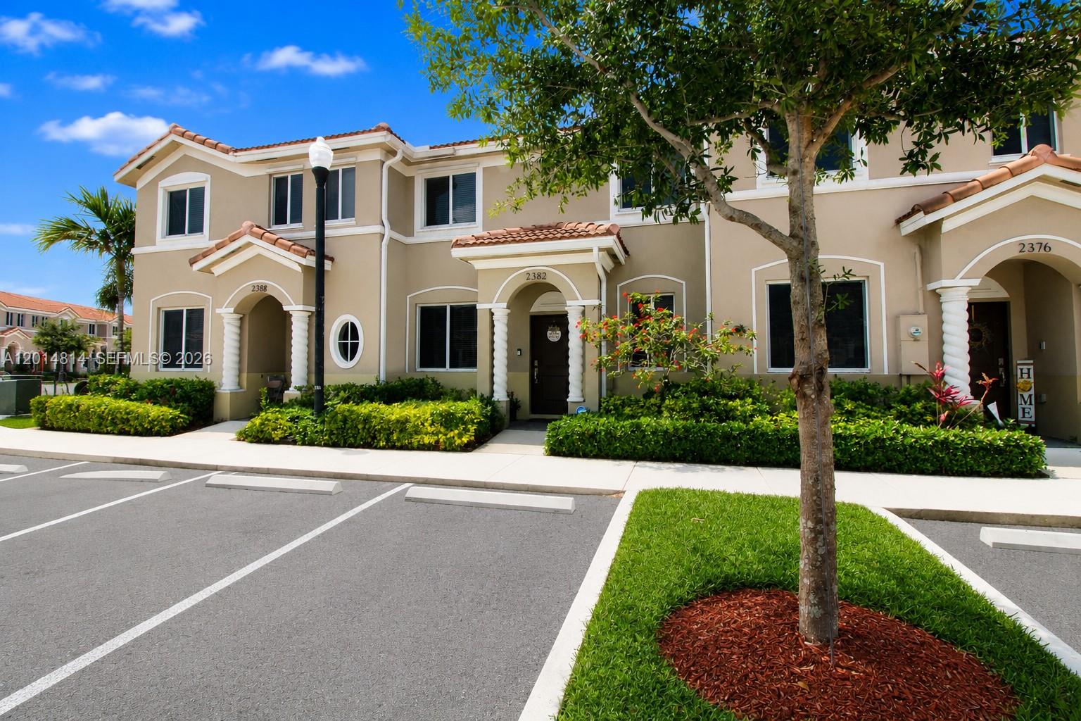 TOWNS AT SEASCAPE - Residential