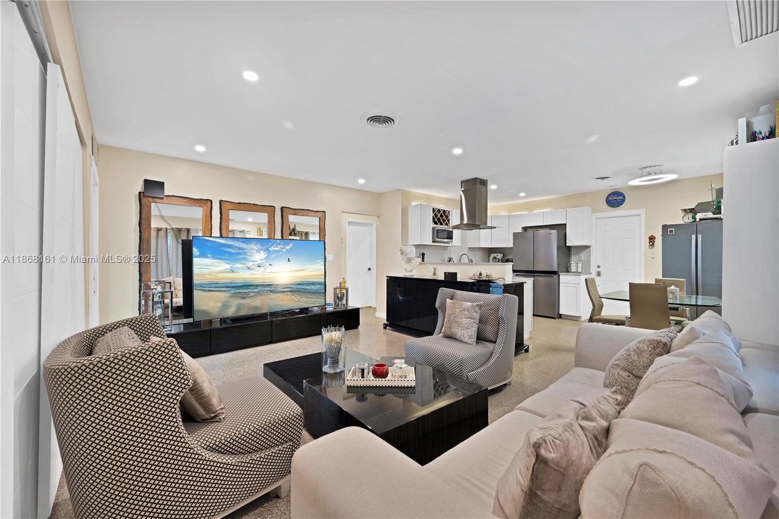 LOOK HOMESITES - Residential