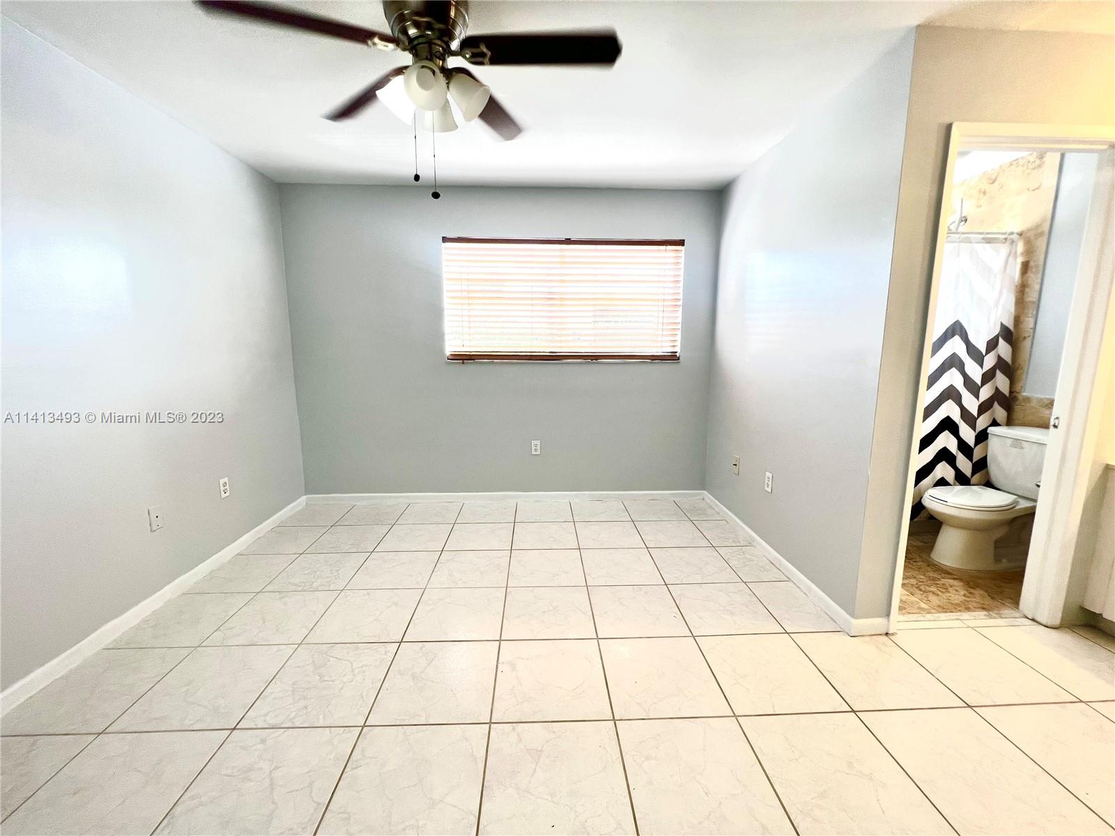 THE SEASONS VILLAS & THMS - Residential Lease