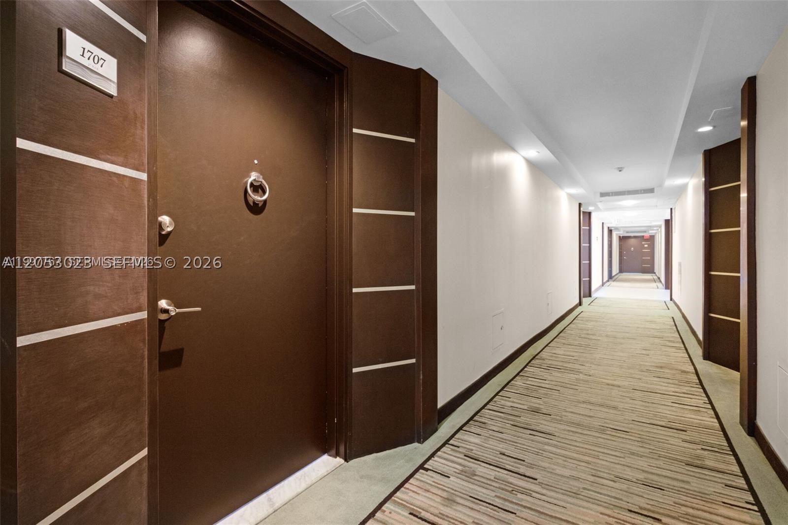 ARLEN BEACH CONDO - Residential