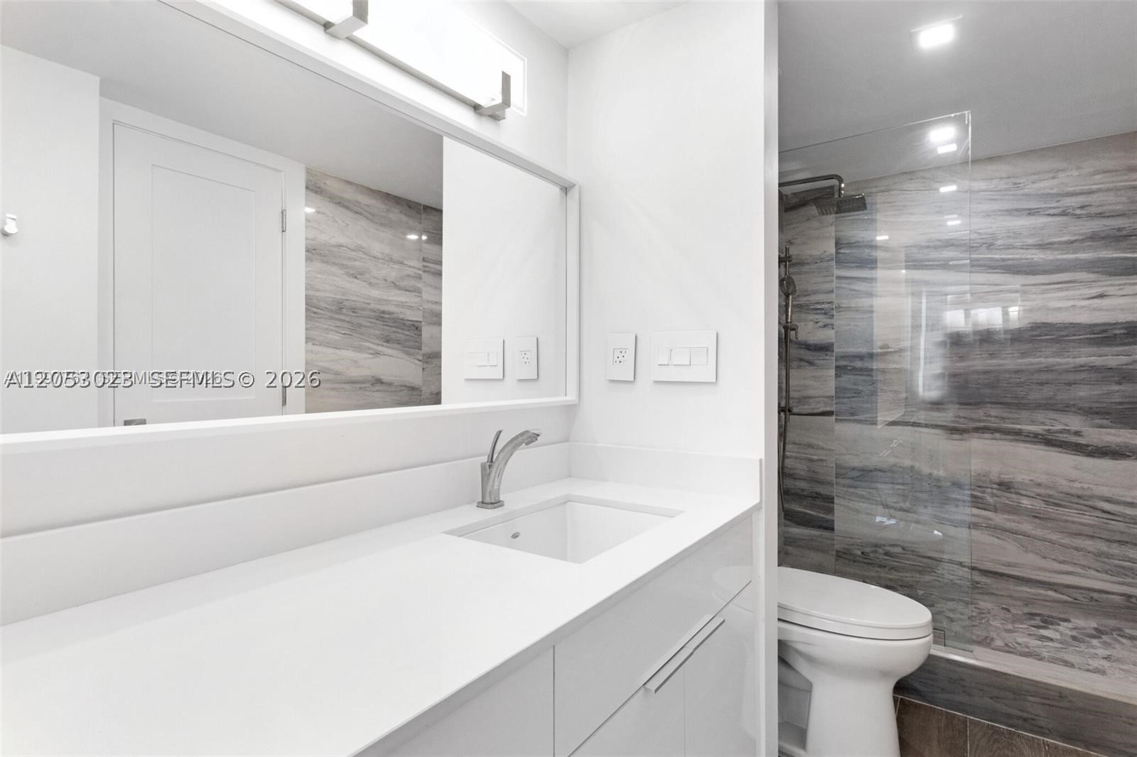 ARLEN BEACH CONDO - Residential