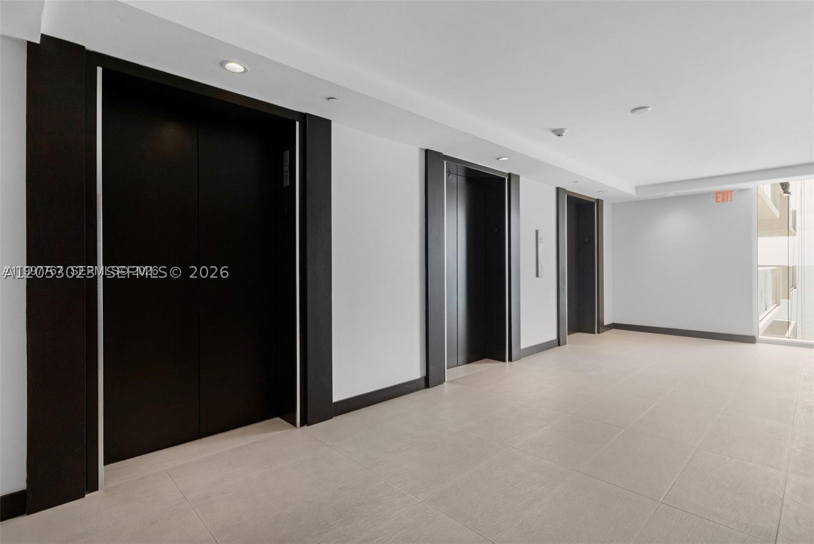 ARLEN BEACH CONDO - Residential