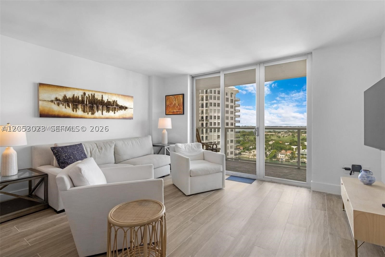 ARLEN BEACH CONDO - Residential