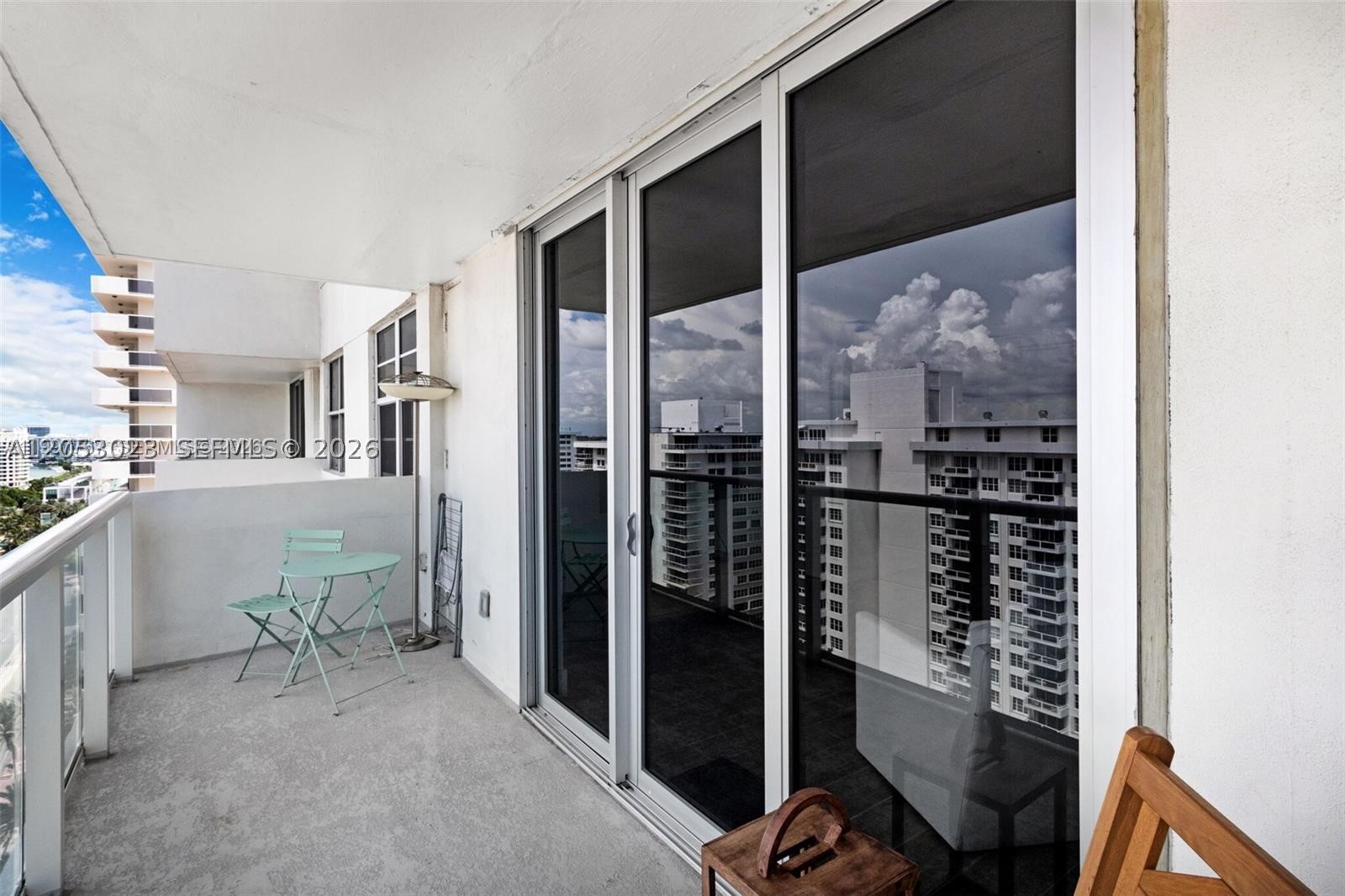 ARLEN BEACH CONDO - Residential
