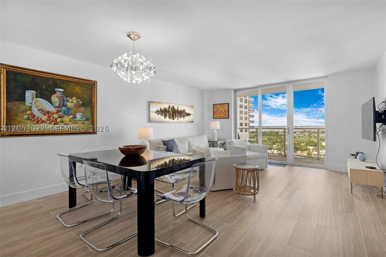 ARLEN BEACH CONDO - Residential