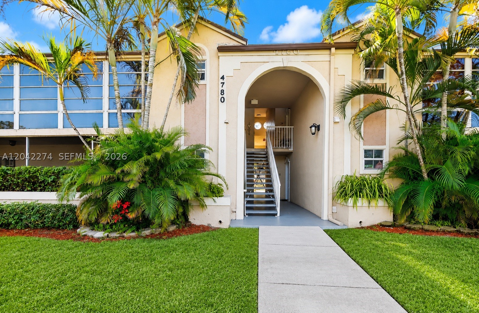 DORAL PK CO CLUB VILLAS C - Residential Lease