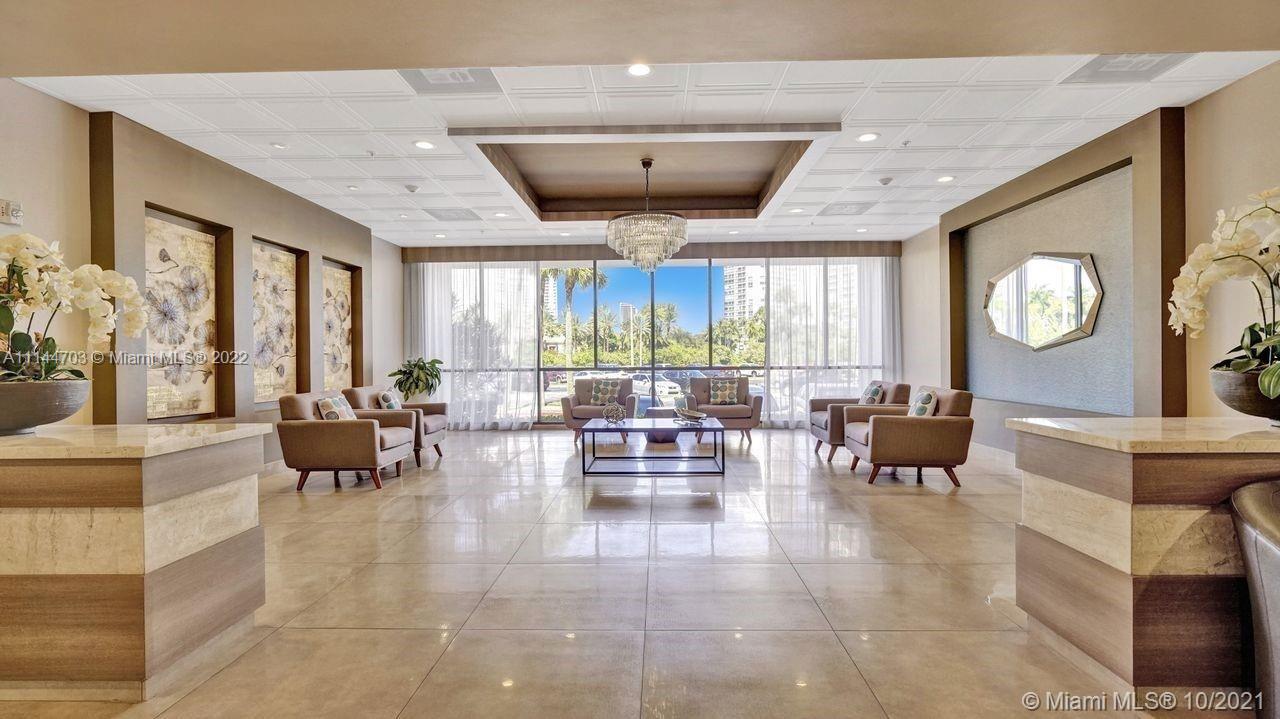 FLAMENCO CONDO TOWER I - Residential