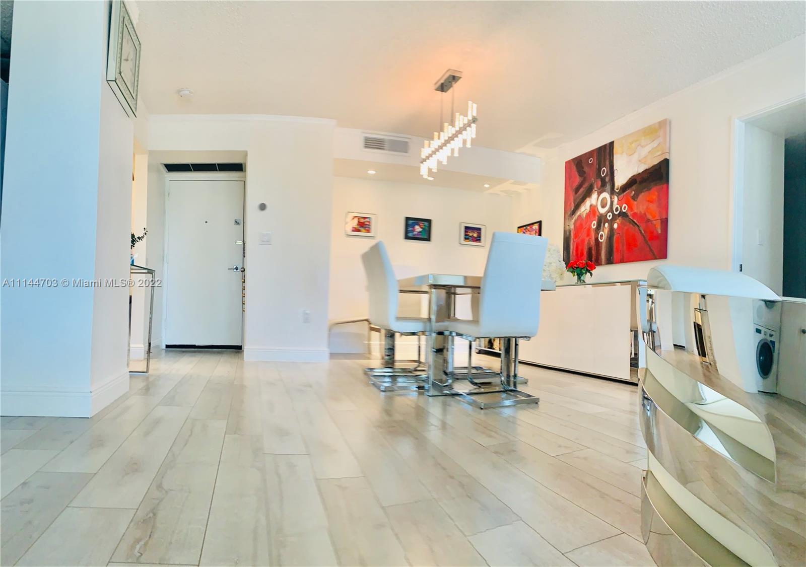 FLAMENCO CONDO TOWER I - Residential