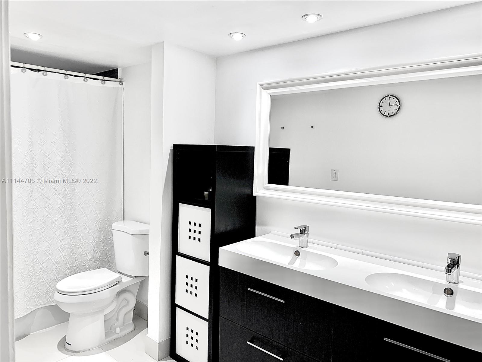 FLAMENCO CONDO TOWER I - Residential