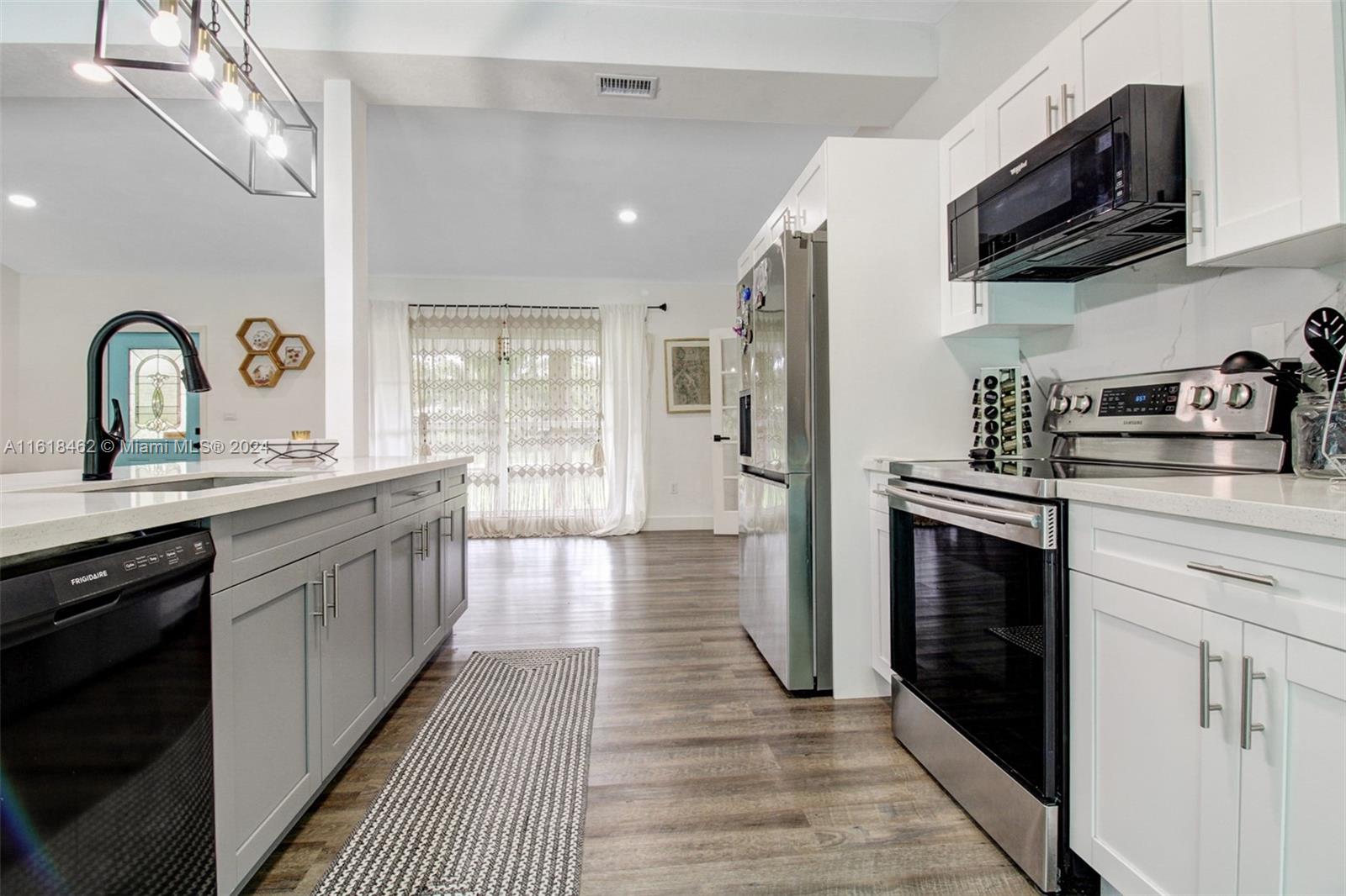 ORCHARD ESTATES - Residential
