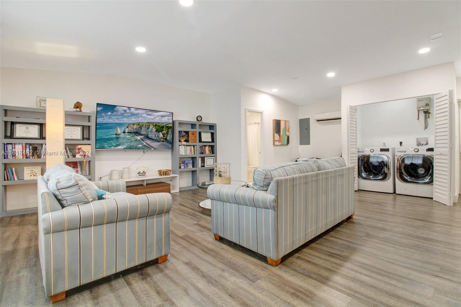 ORCHARD ESTATES - Residential
