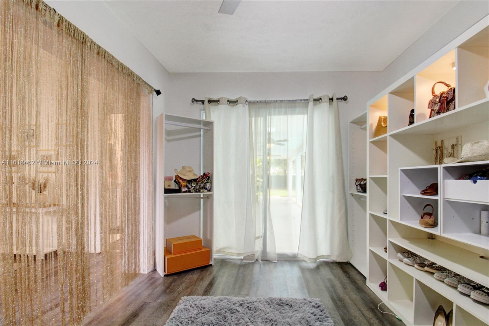 ORCHARD ESTATES - Residential