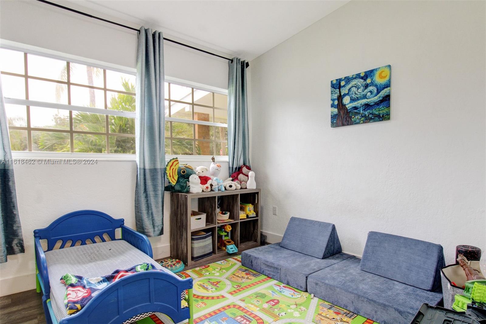 ORCHARD ESTATES - Residential