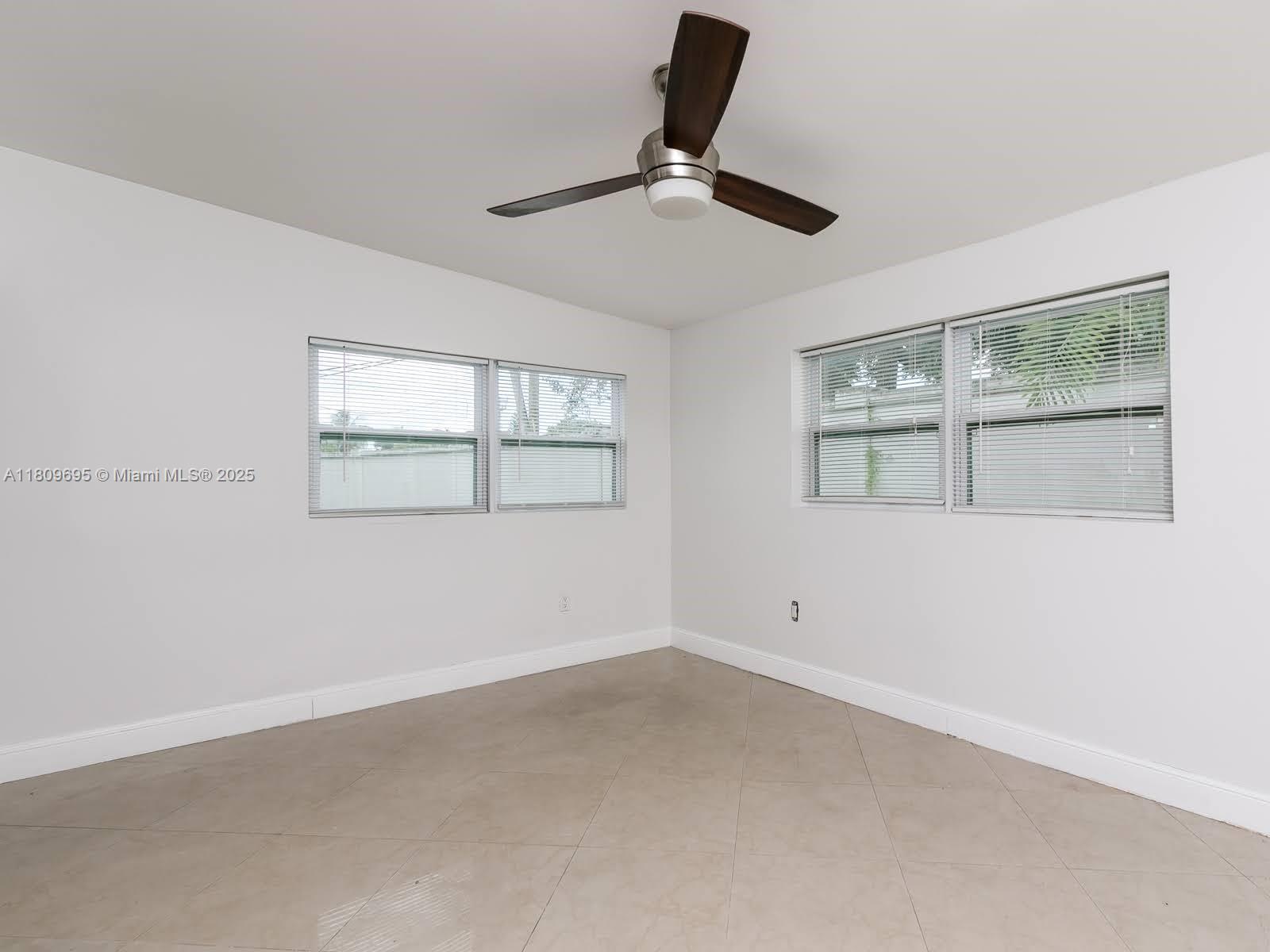 PICKWICK LAKE ESTATES SEC - Residential Lease