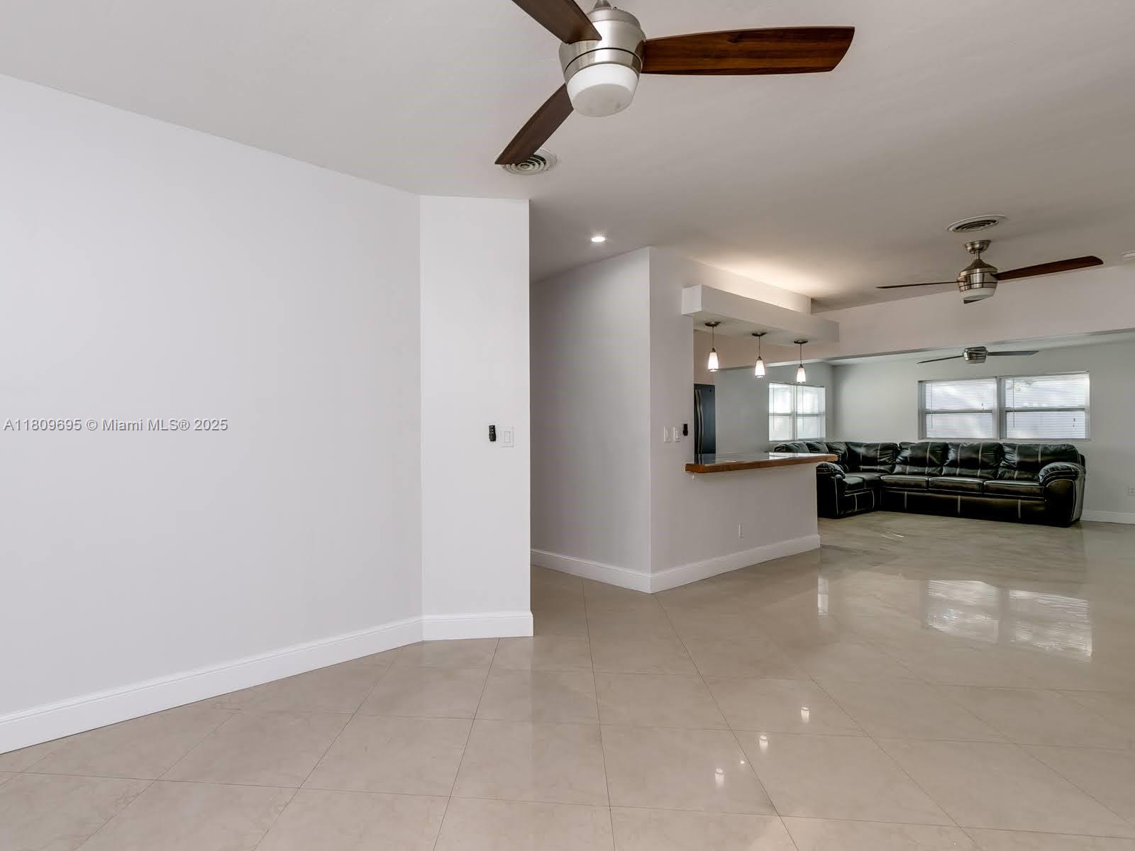 PICKWICK LAKE ESTATES SEC - Residential Lease