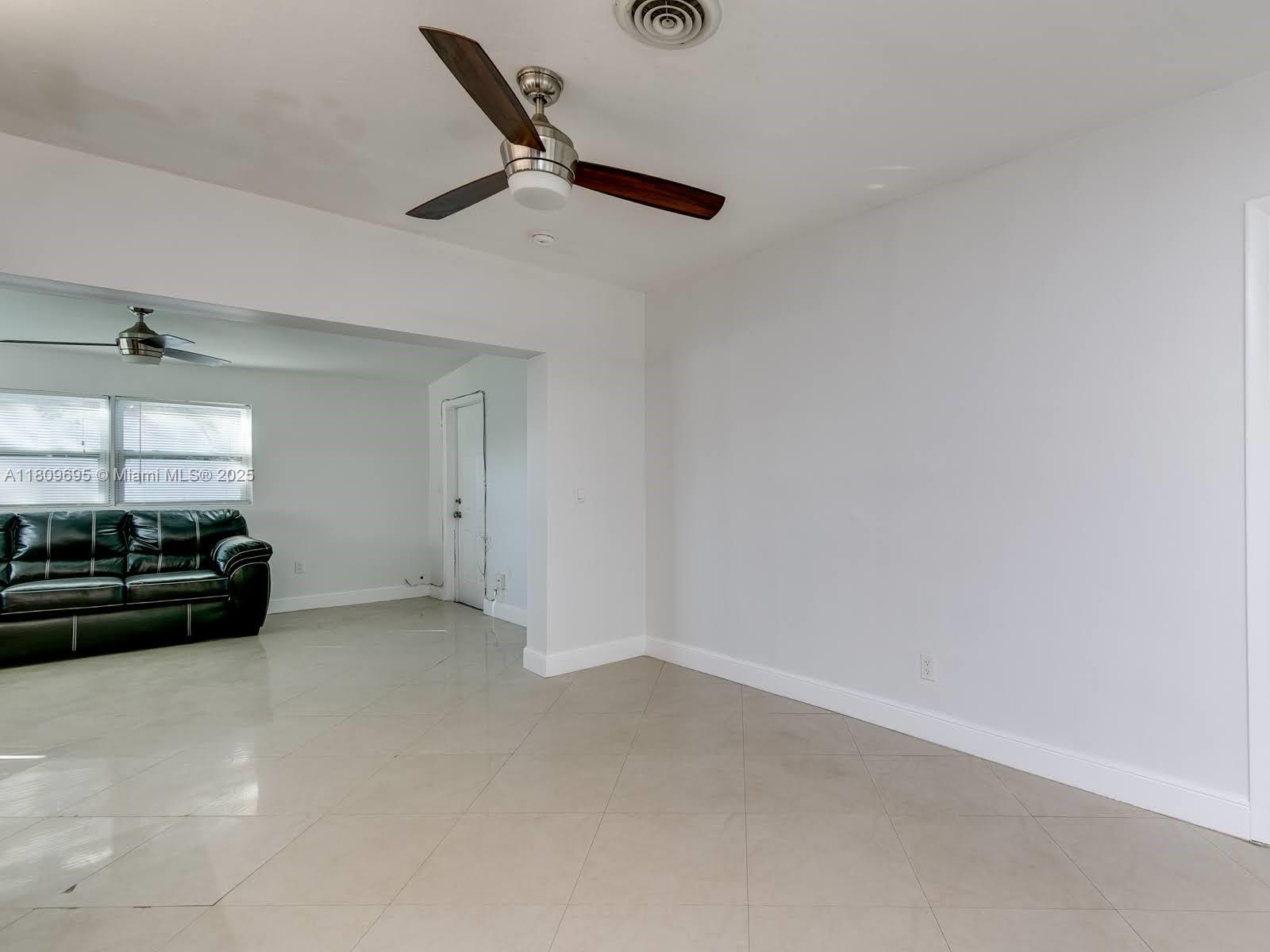 PICKWICK LAKE ESTATES SEC - Residential Lease