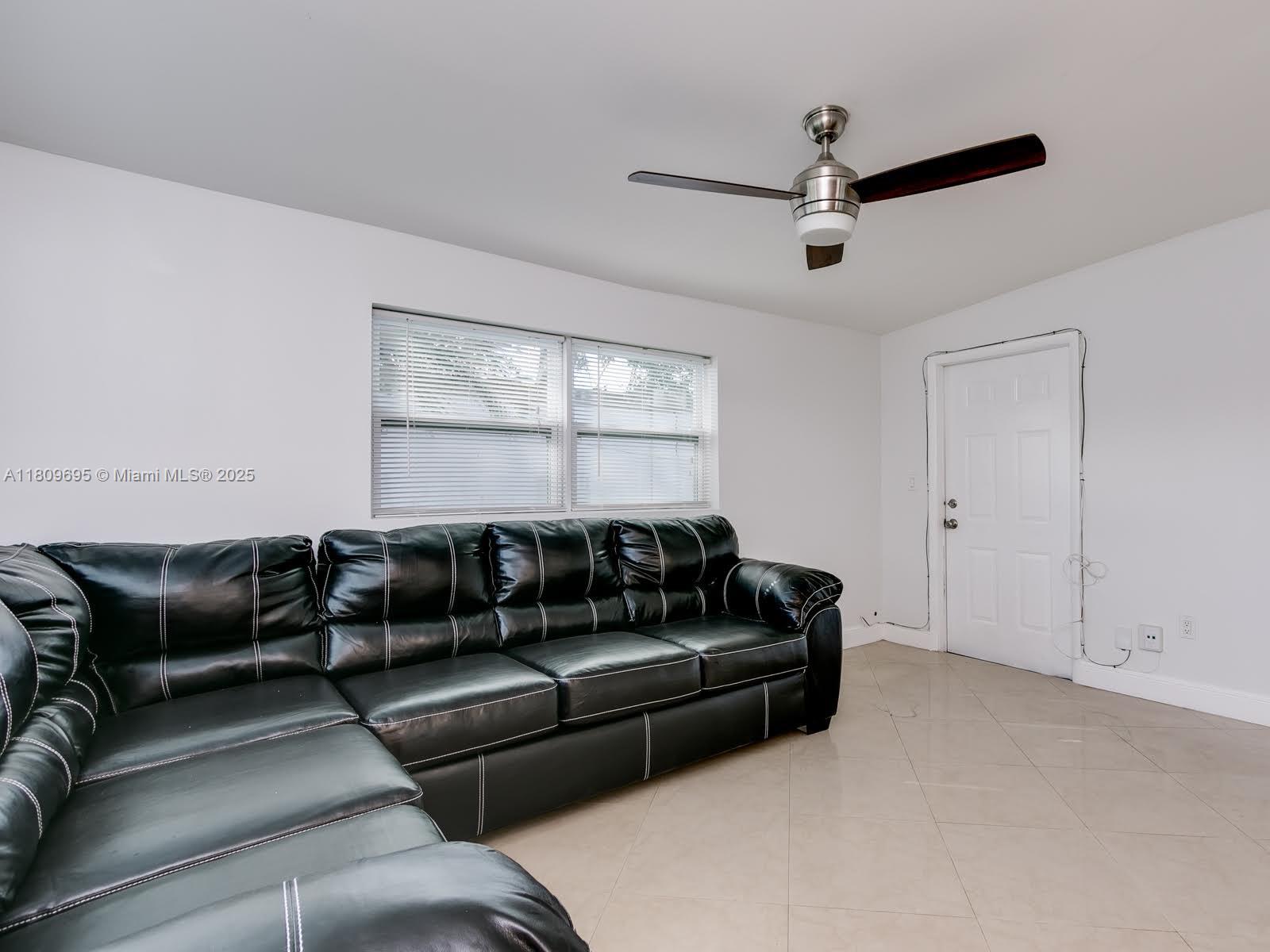PICKWICK LAKE ESTATES SEC - Residential Lease
