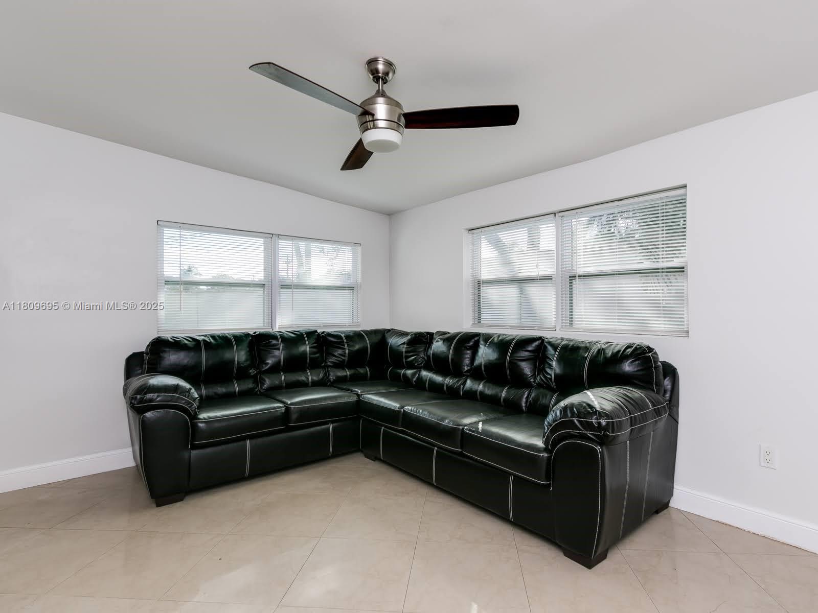 PICKWICK LAKE ESTATES SEC - Residential Lease