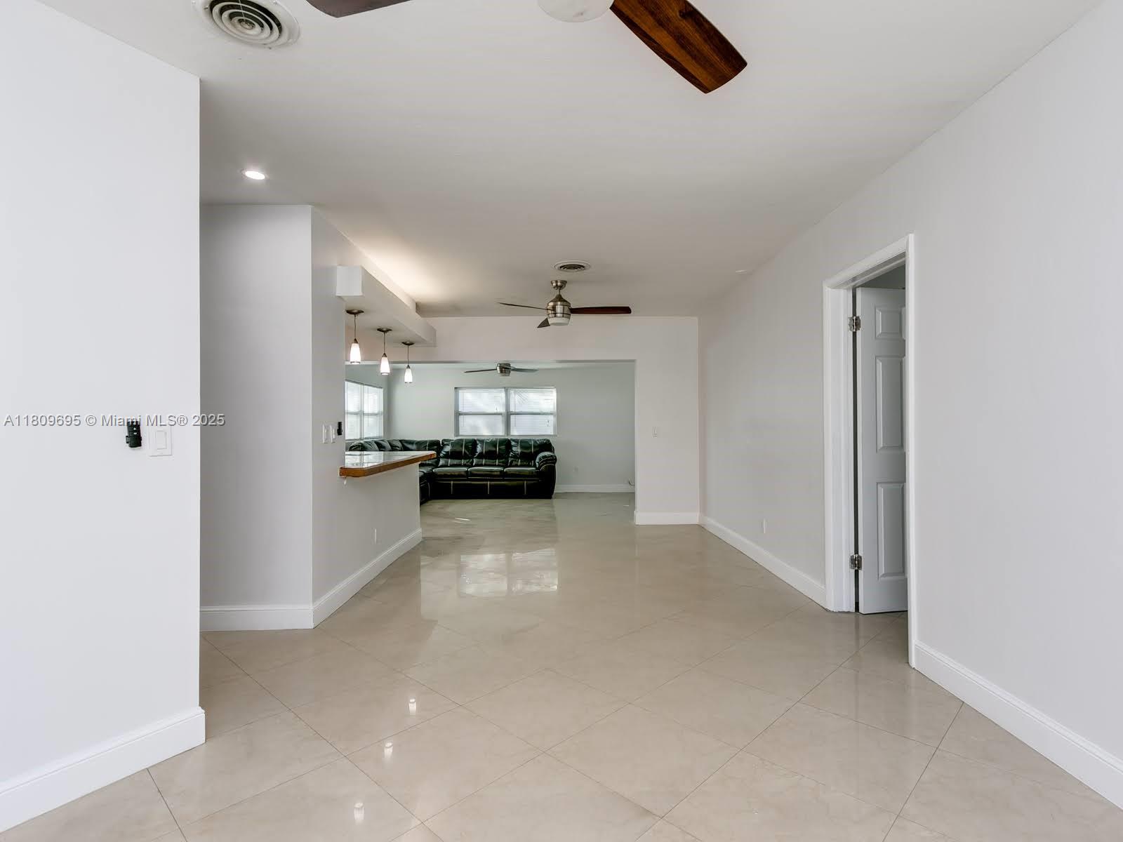 PICKWICK LAKE ESTATES SEC - Residential Lease