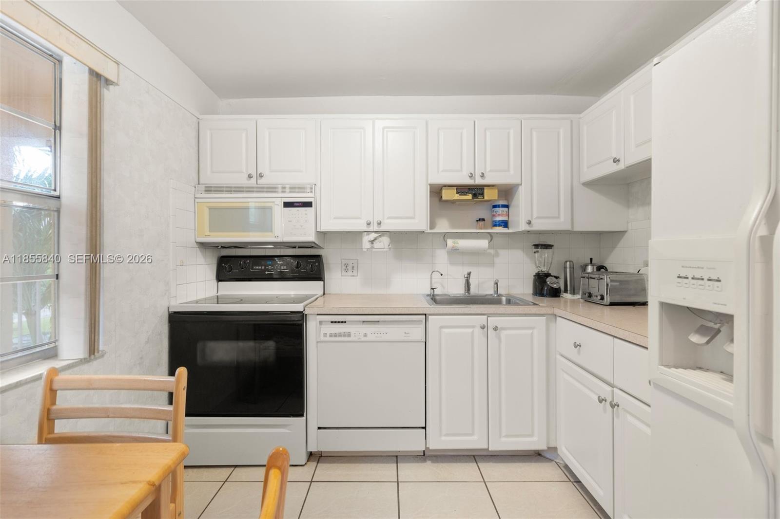 ORIOLE GOLF & TENNIS CLUB - Residential