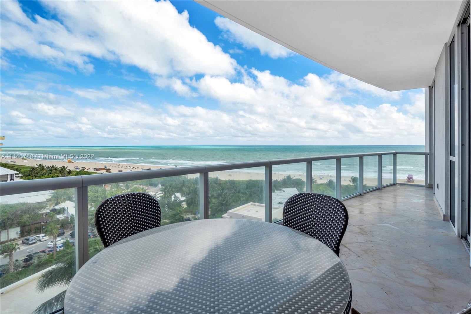 CONTINUUM ON SOUTH BEACH - Residential