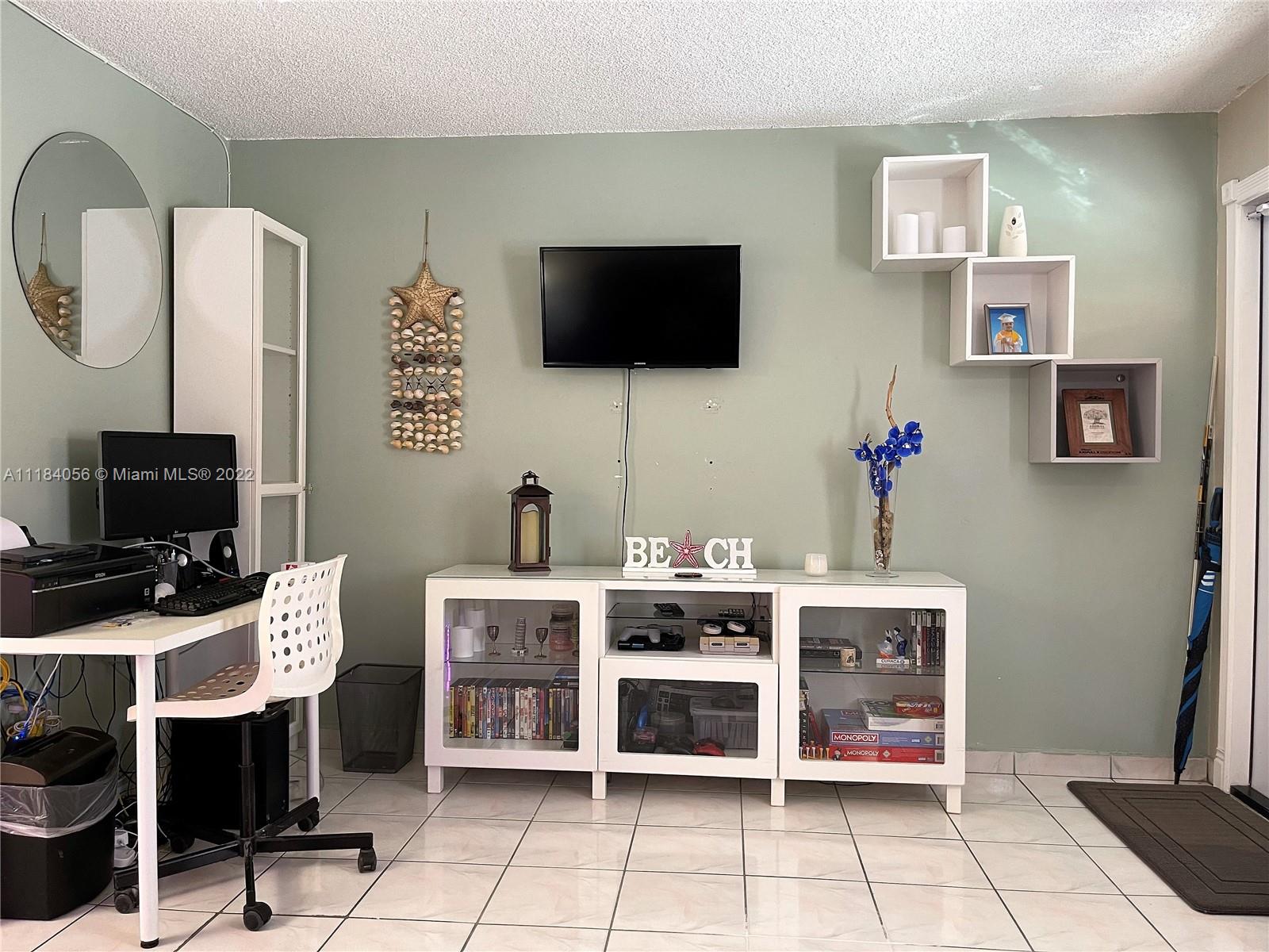 HIALEAH CLUB VILLAS CONDO - Residential