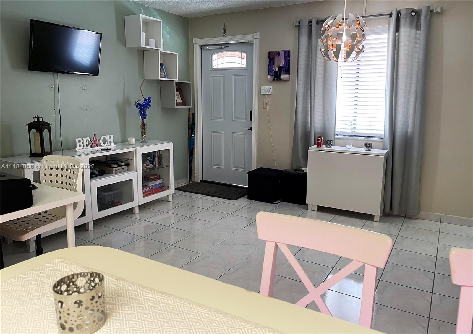 HIALEAH CLUB VILLAS CONDO - Residential