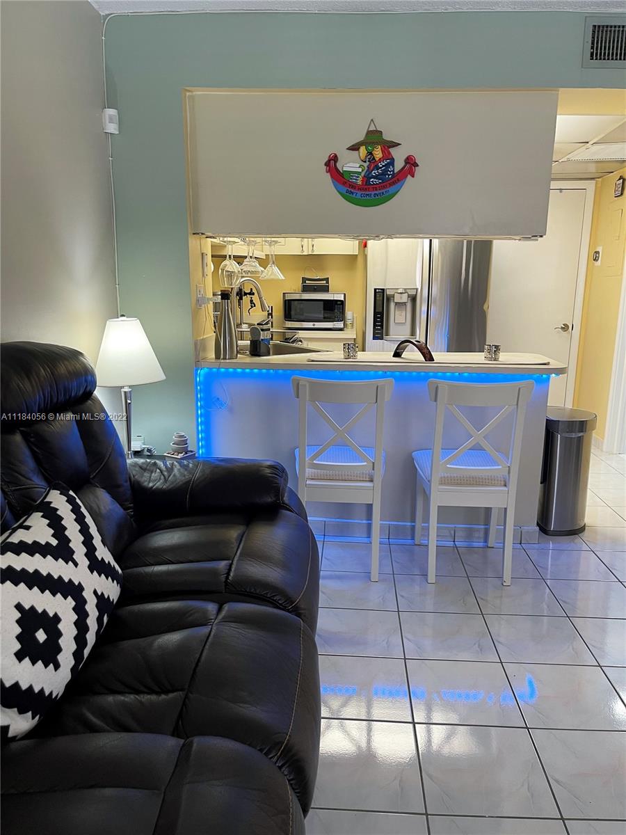 HIALEAH CLUB VILLAS CONDO - Residential