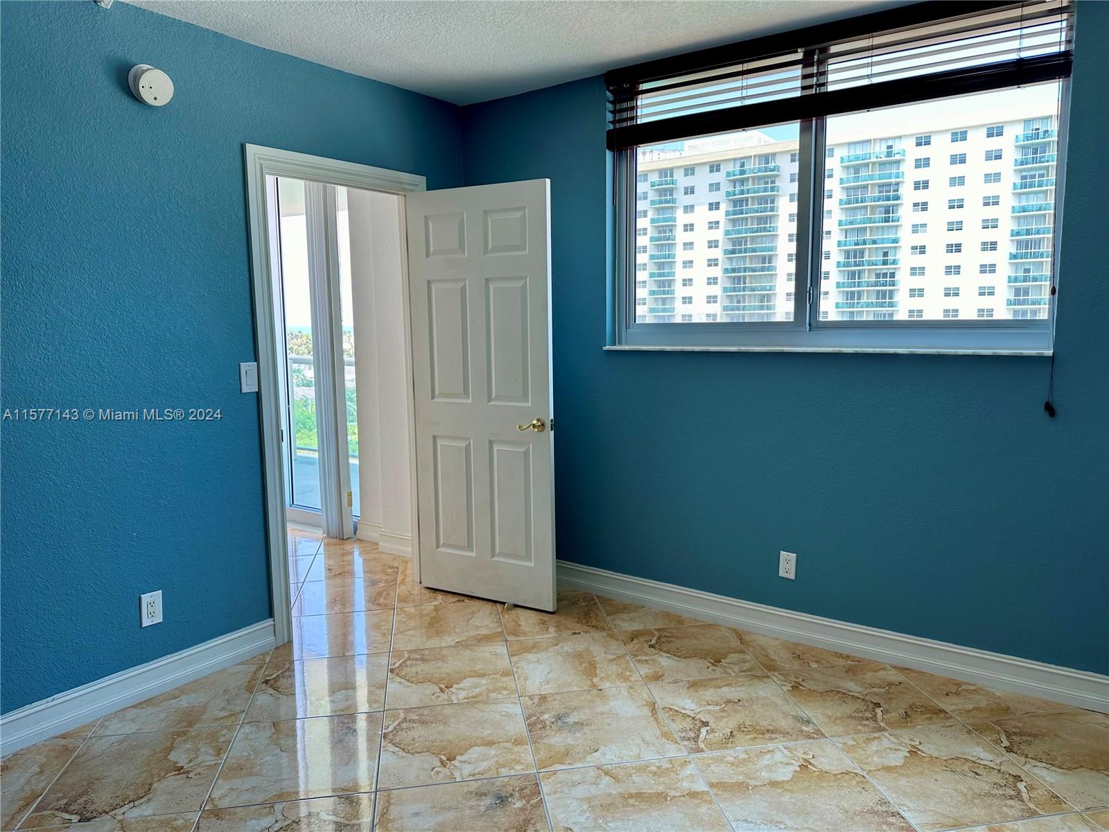 OCEANVIEW BUILDING B COND - Residential Lease