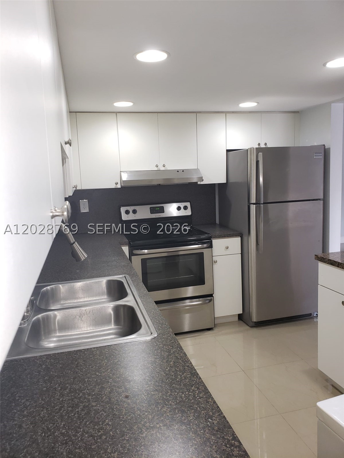 MILLER GARDENS CONDO - Residential Lease