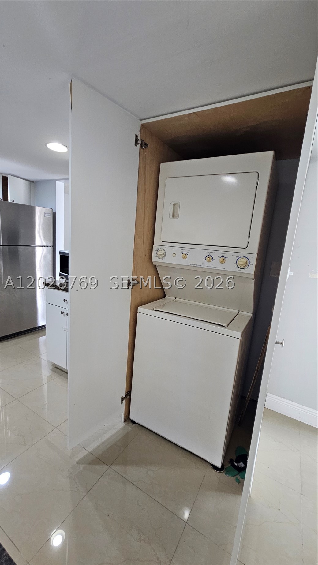MILLER GARDENS CONDO - Residential Lease