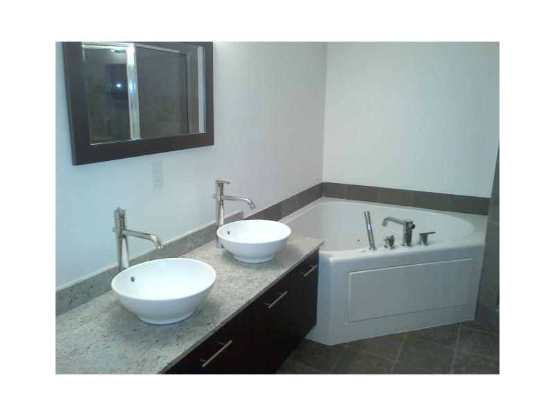 UPTOWN MARINA LOFTS CONDO - Residential Lease