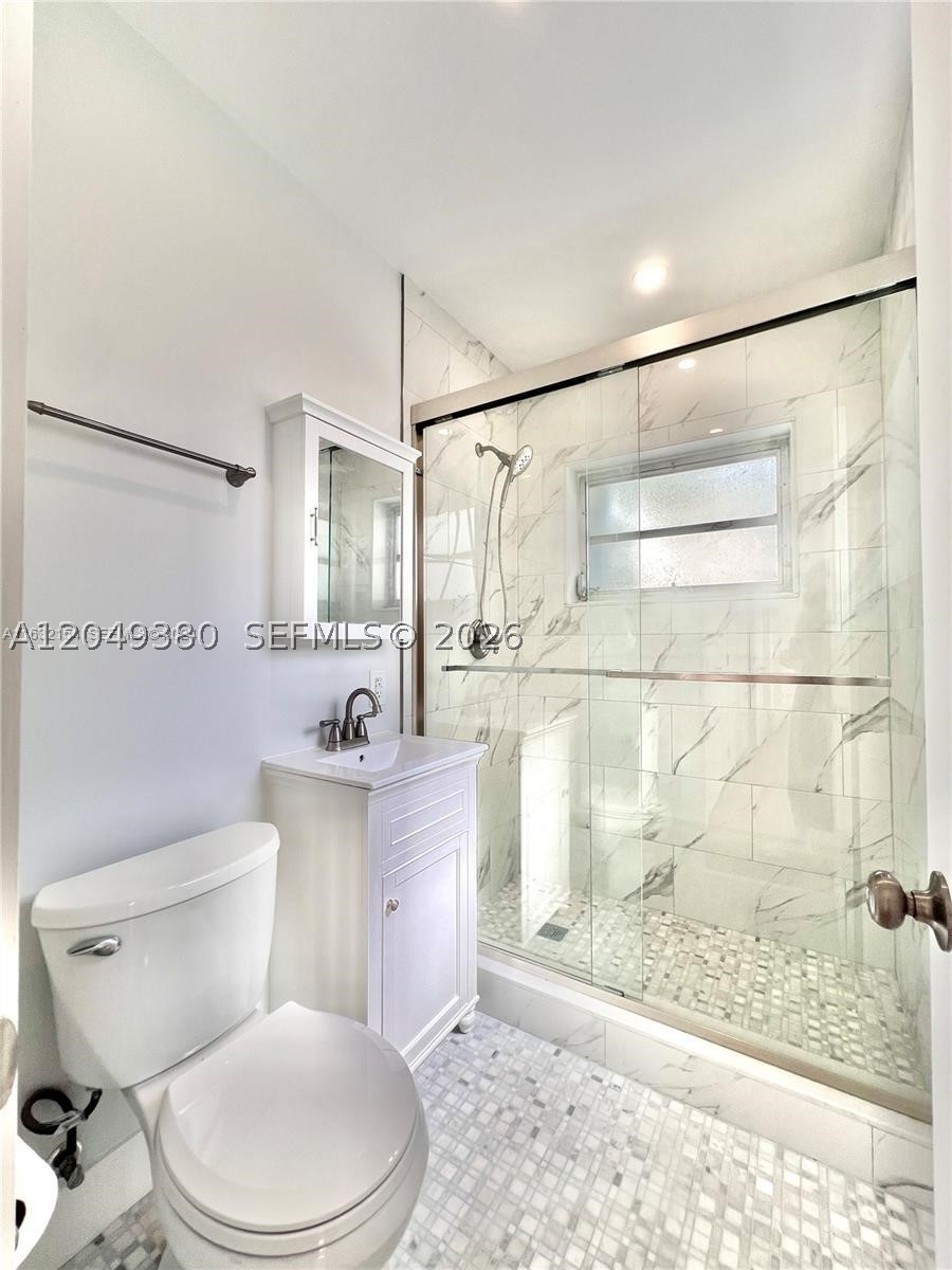 SILVER BLUFF EST-SEC B - Residential Lease