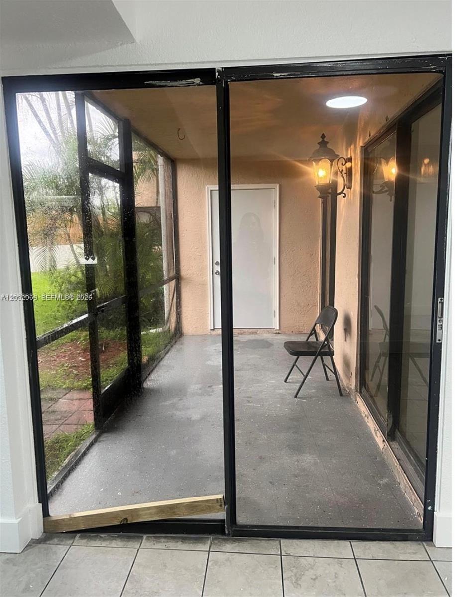 LAKESHORE CONDO #4 - Residential Lease