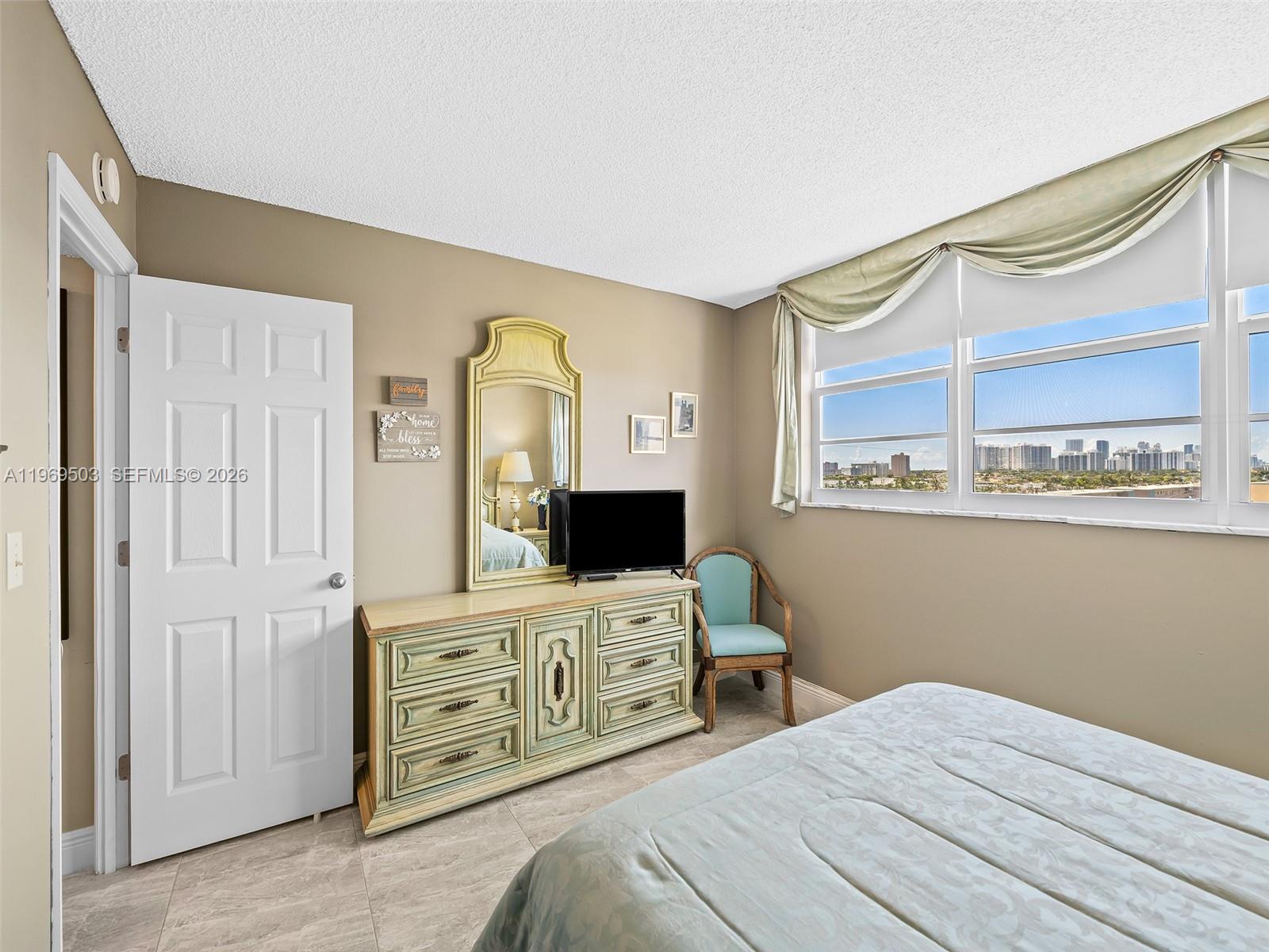 MEADOWBROOK CONDO APTS BL - Residential