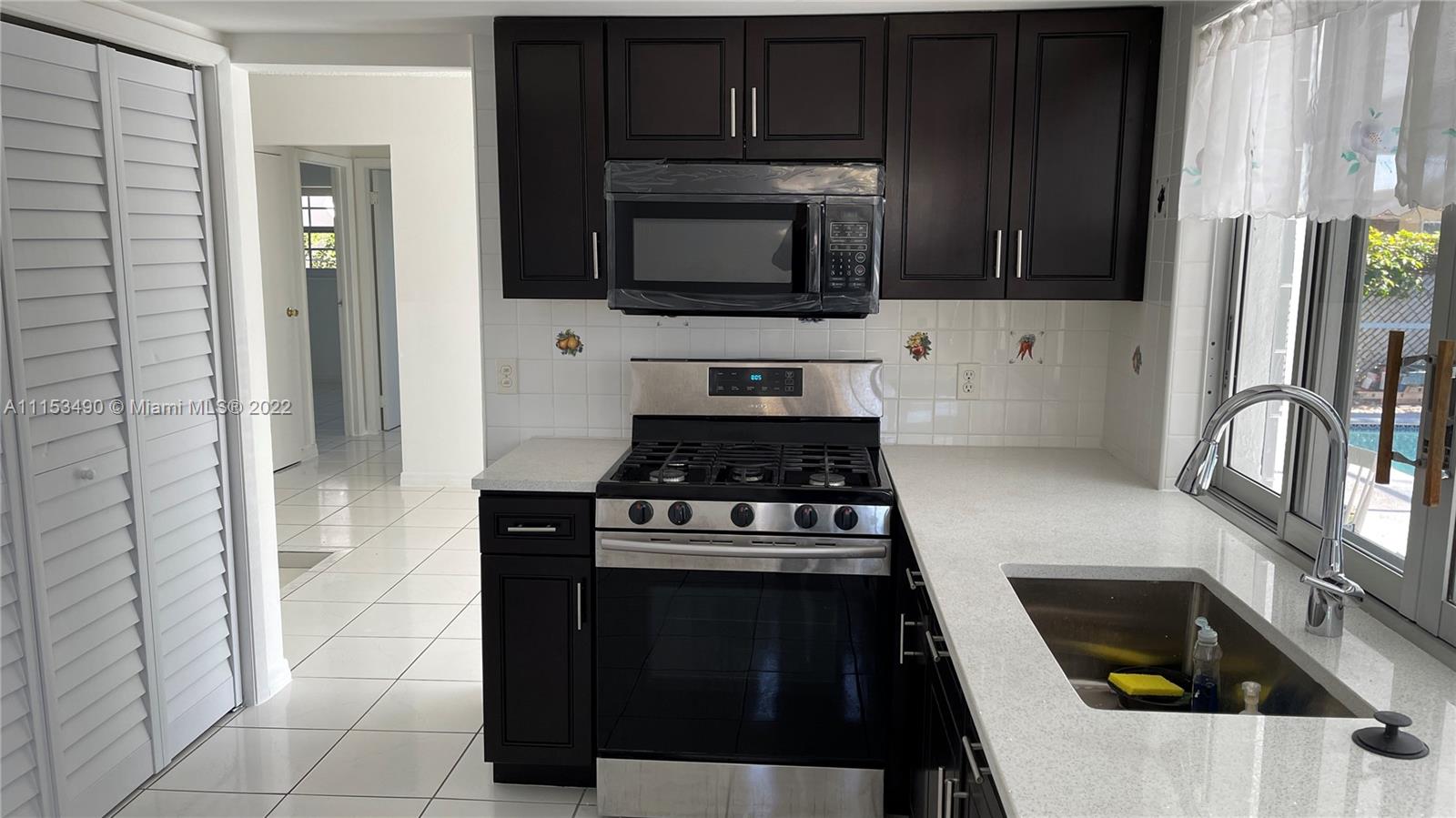 SUNRISE GOLF VILLAGE SEC - Residential