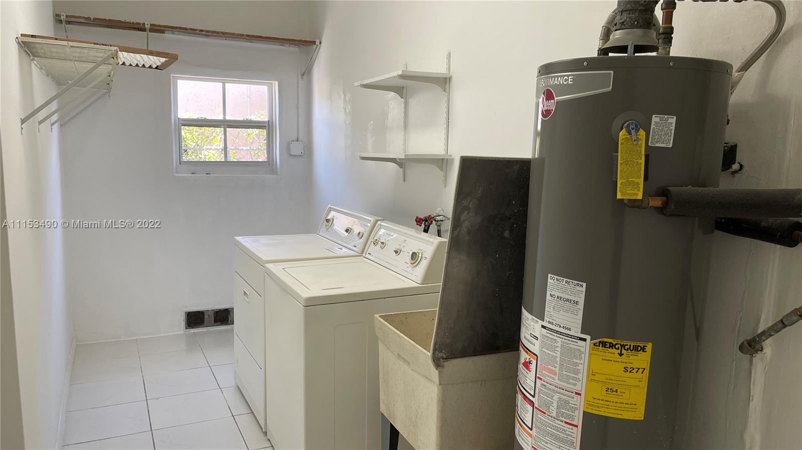 SUNRISE GOLF VILLAGE SEC - Residential