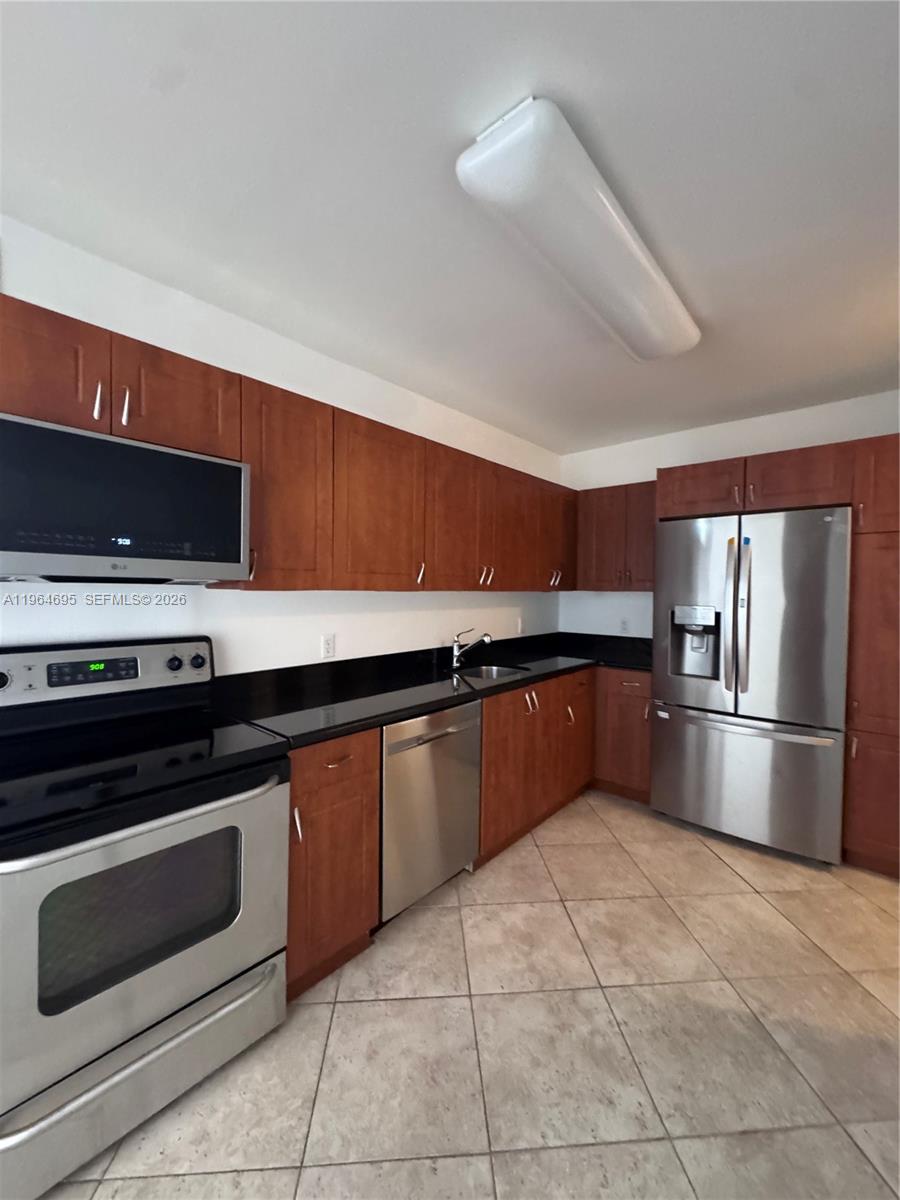 401 BLU OF NORTH BEACH CO - Residential
