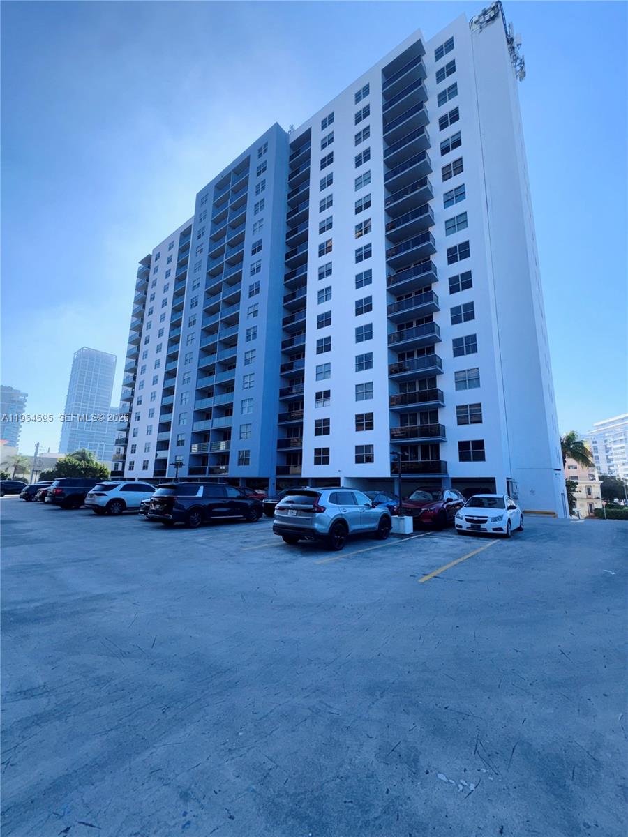 401 BLU OF NORTH BEACH CO - Residential