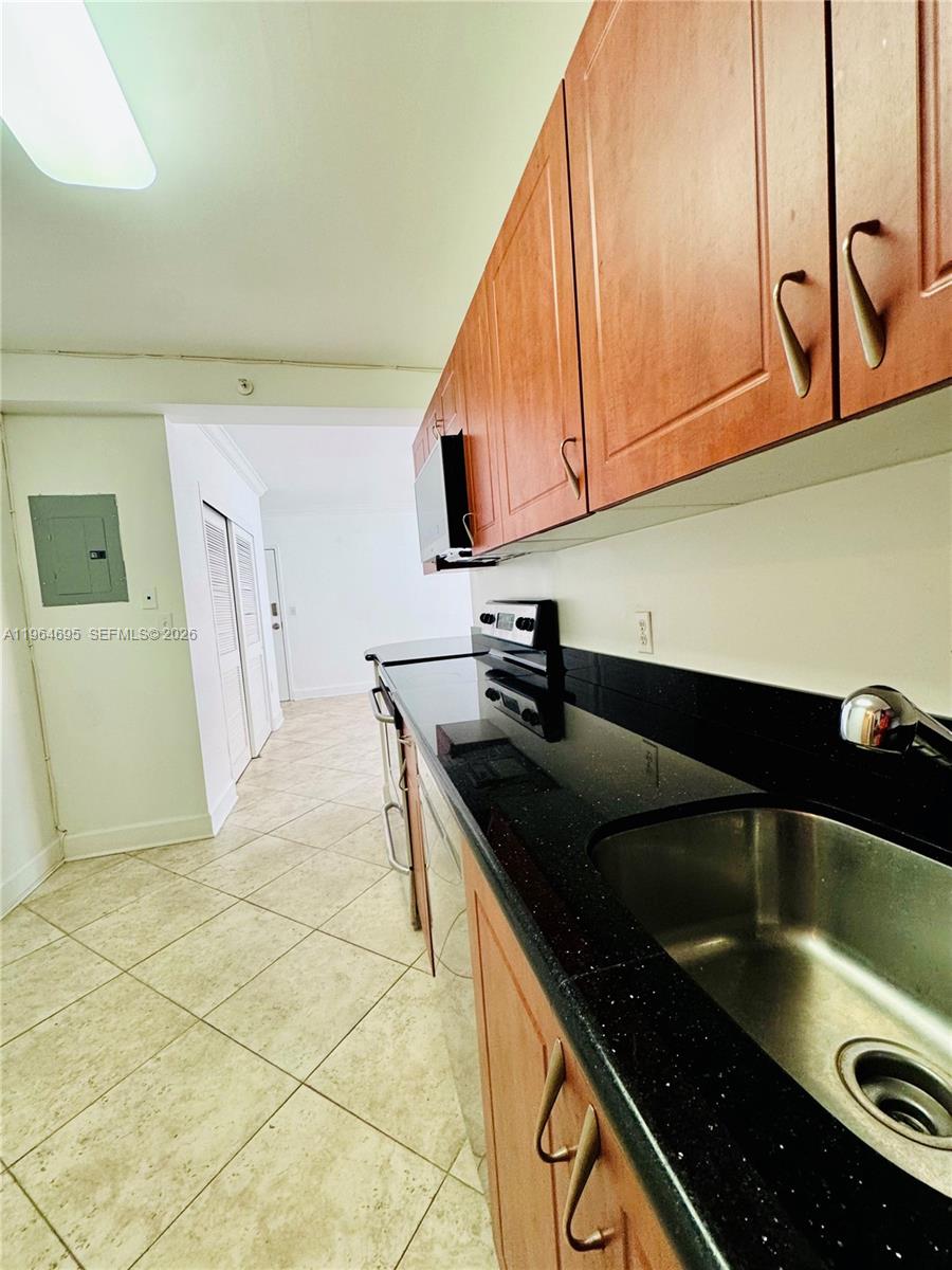 401 BLU OF NORTH BEACH CO - Residential