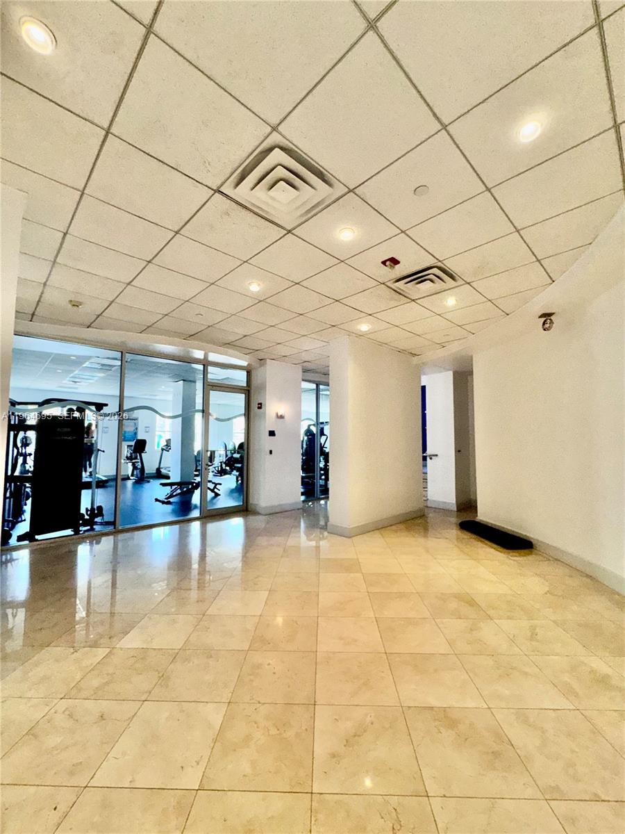 401 BLU OF NORTH BEACH CO - Residential