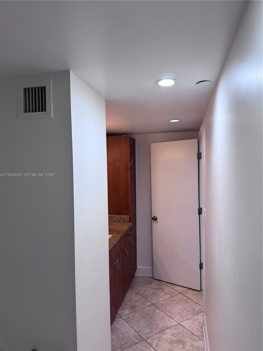 401 BLU OF NORTH BEACH CO - Residential