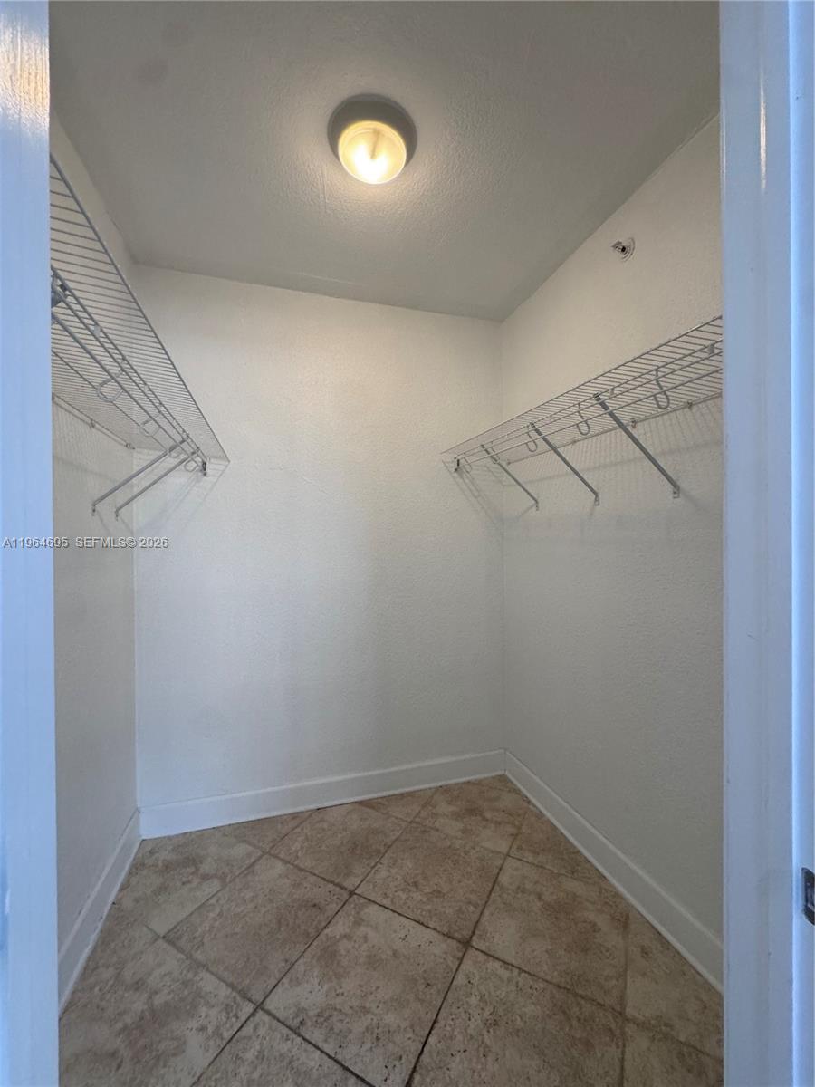 401 BLU OF NORTH BEACH CO - Residential