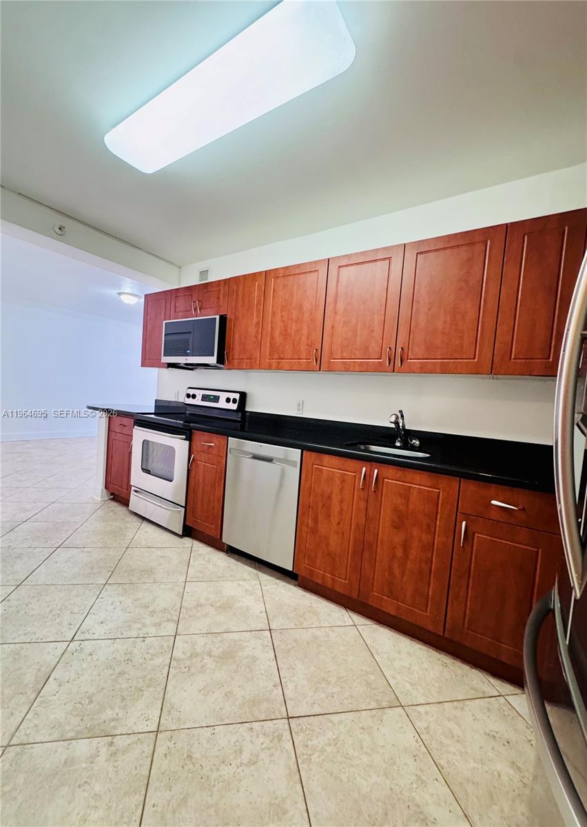 401 BLU OF NORTH BEACH CO - Residential